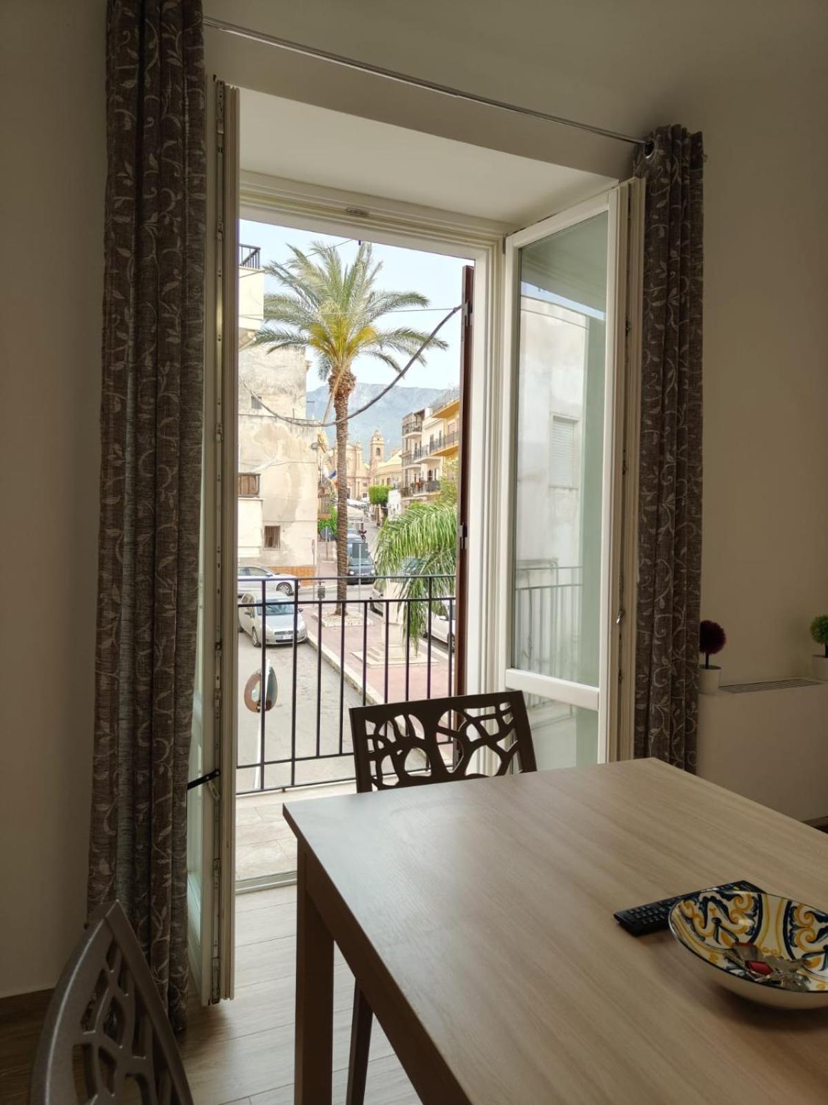 Terrasini Center Apartments Exteriér fotografie