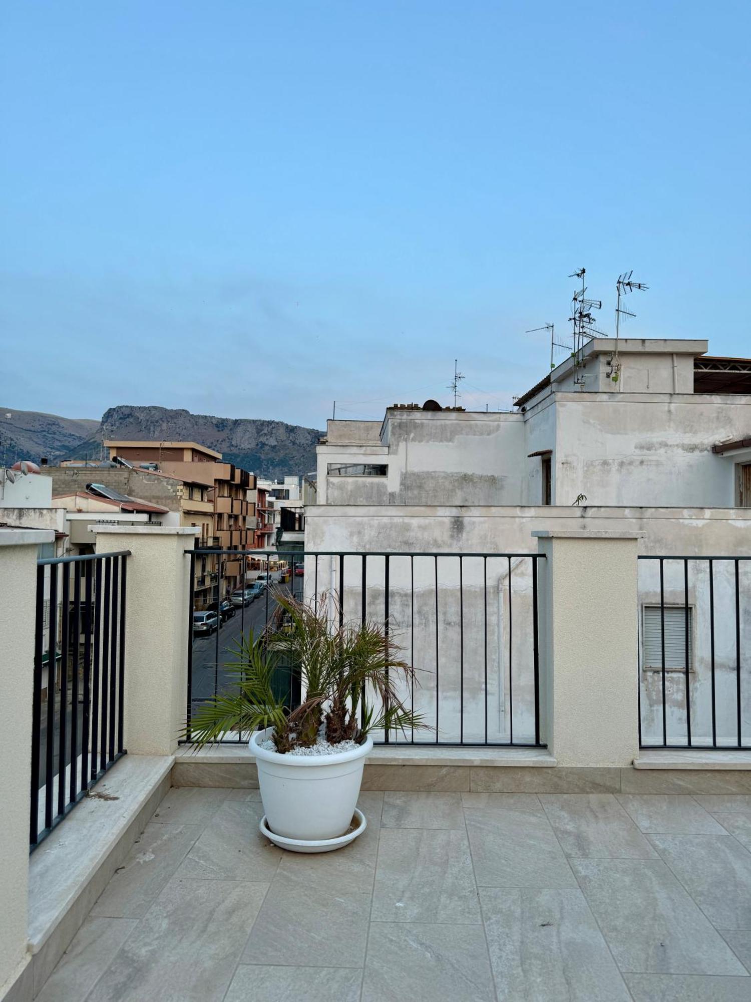 Terrasini Center Apartments Exteriér fotografie
